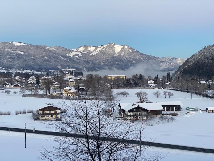 Schoene Ferienwohnung Mit Wolfgangseeblick Штробль Экстерьер фото